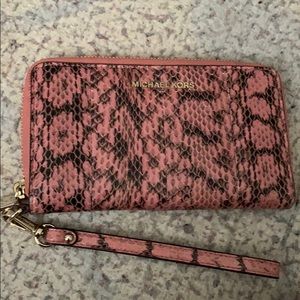 Michael Kors wristlet wallet